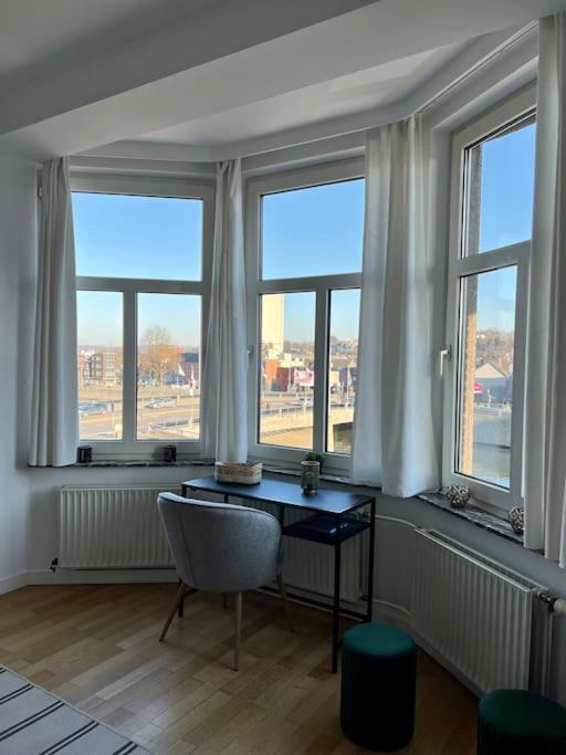 Bellevue - Grand Appartement Pour 5 Sur Les Quais De La Meuse Liège Eksteriør bilde