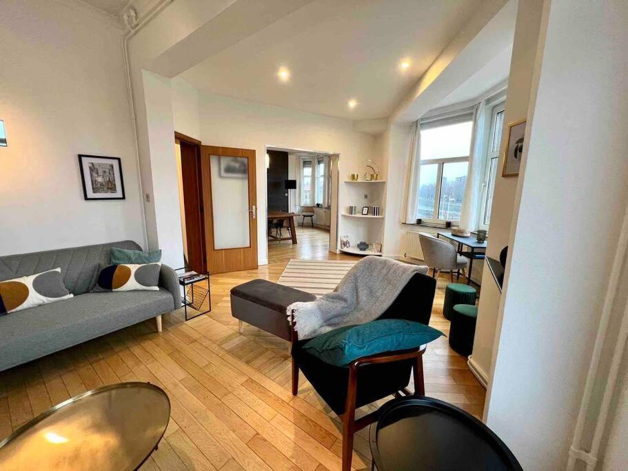 Bellevue - Grand Appartement Pour 5 Sur Les Quais De La Meuse Liège Eksteriør bilde