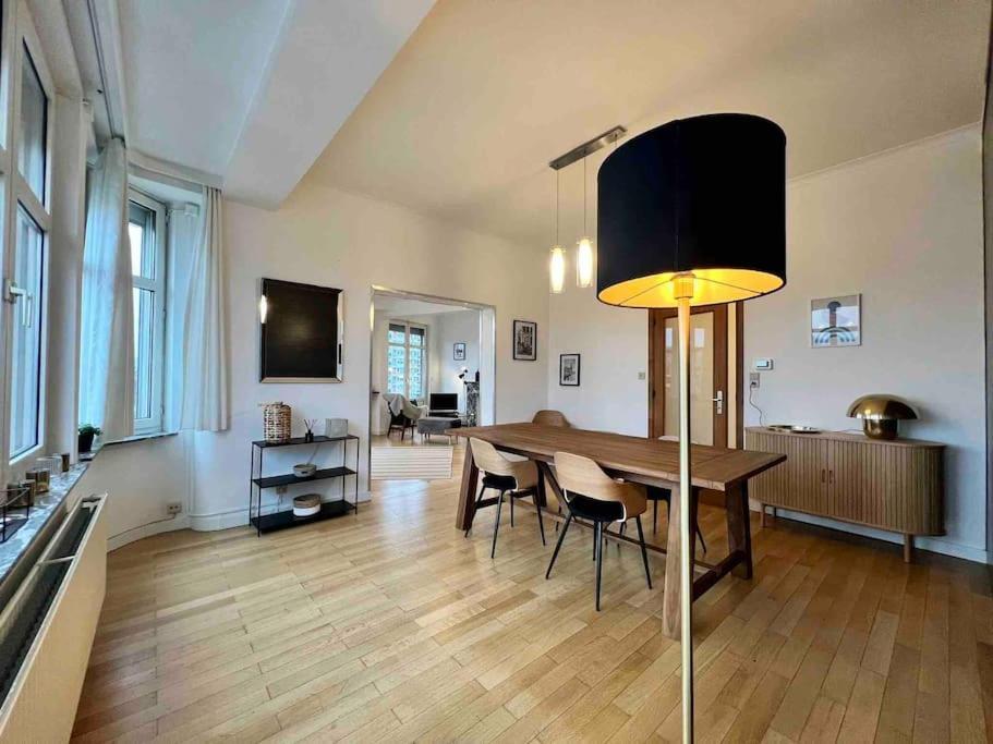 Bellevue - Grand Appartement Pour 5 Sur Les Quais De La Meuse Liège Eksteriør bilde