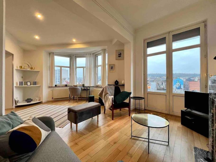 Bellevue - Grand Appartement Pour 5 Sur Les Quais De La Meuse Liège Eksteriør bilde