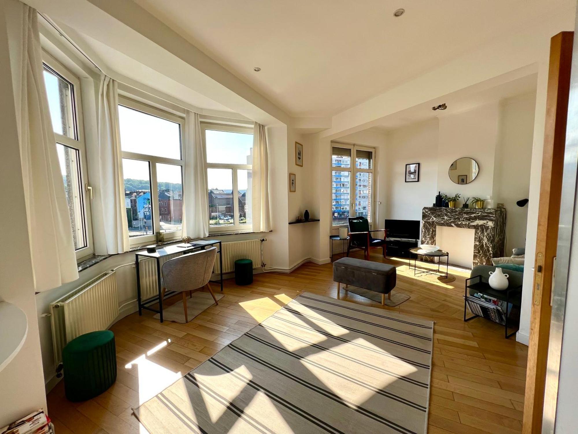 Bellevue - Grand Appartement Pour 5 Sur Les Quais De La Meuse Liège Eksteriør bilde